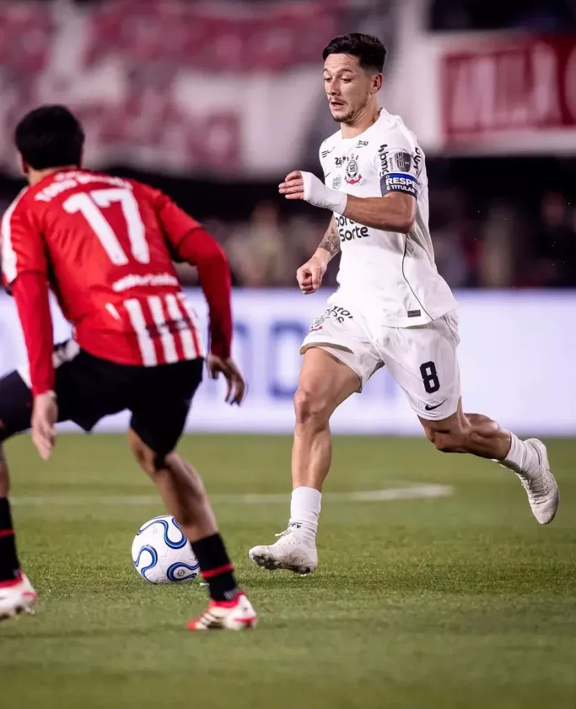Corinthians dá adeus a semifinal da Libertadores após derrota em casa contra Estudiantes