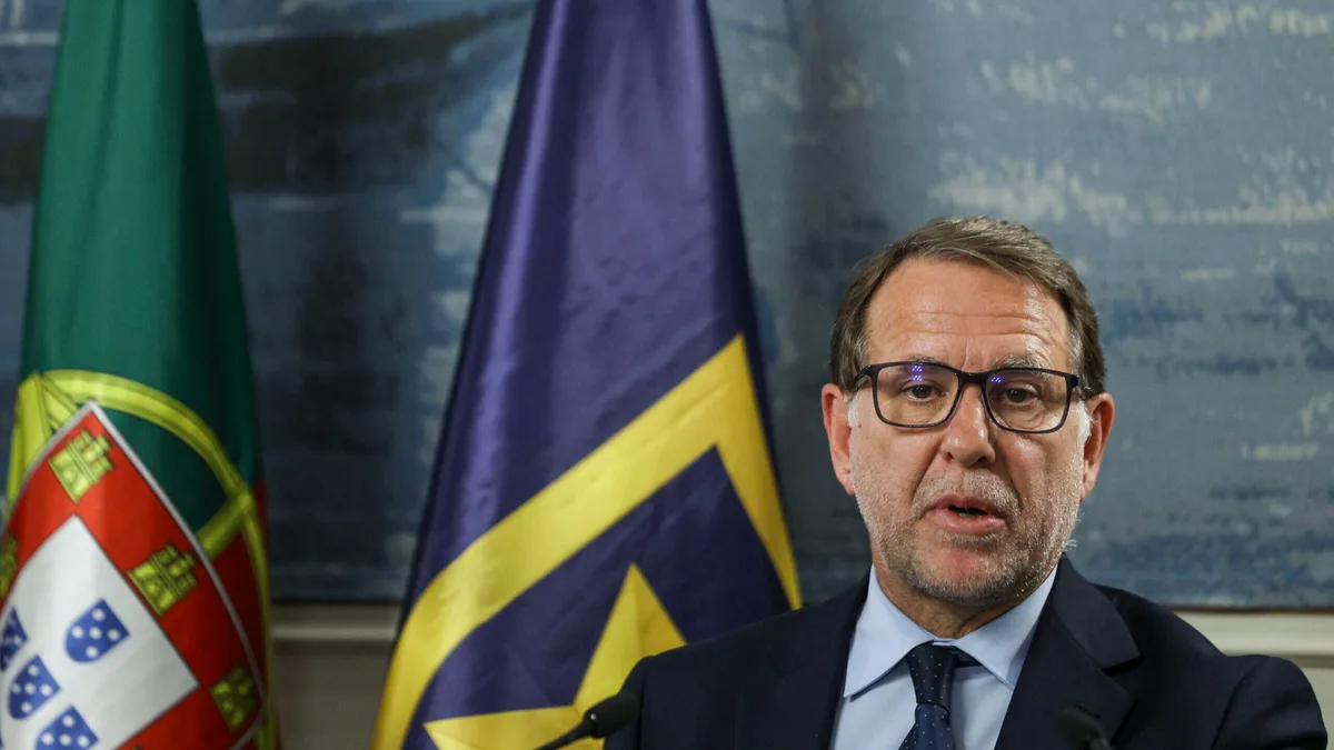 MAI promete “valorizar especialmente” os polícias que andam nas ruas