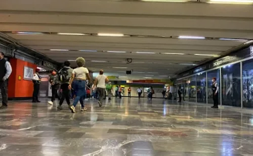 Metro prohíbe gritos y altavoces a vendedores de los locales comerciales; multas llegan a 200 UMAs