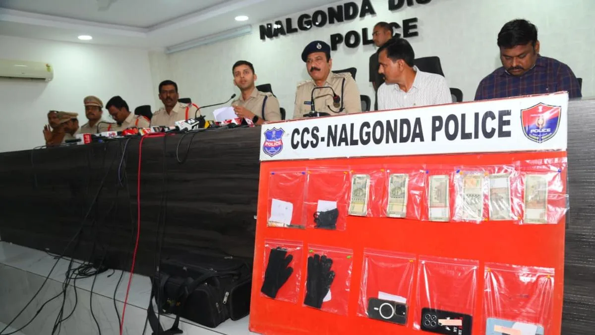 Students detained for murder of Nalgonda school principal