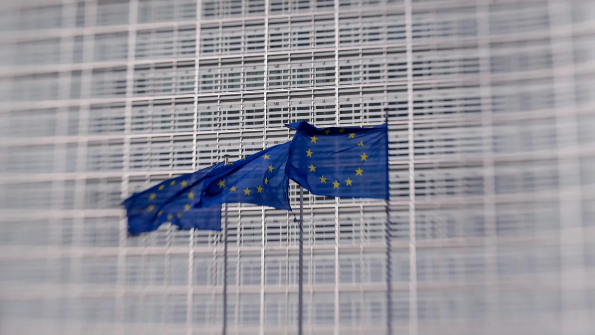 “Frugais” reclamam cortes de centenas de de milhares de milhões de euros no plano orçamental da UE