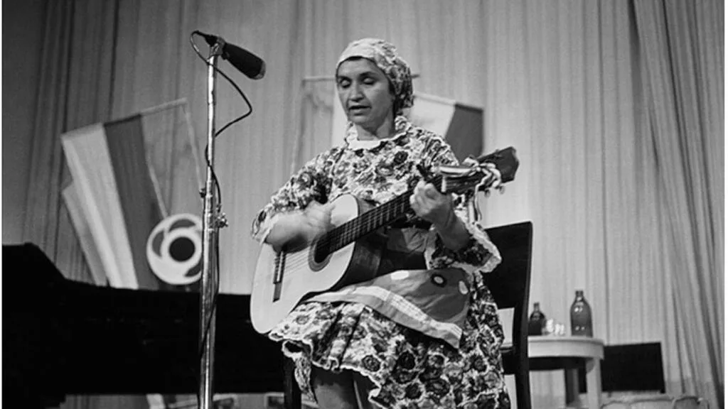 «Gracias a la Vida»: la chanson qui a défié les dictatures sans le vouloir