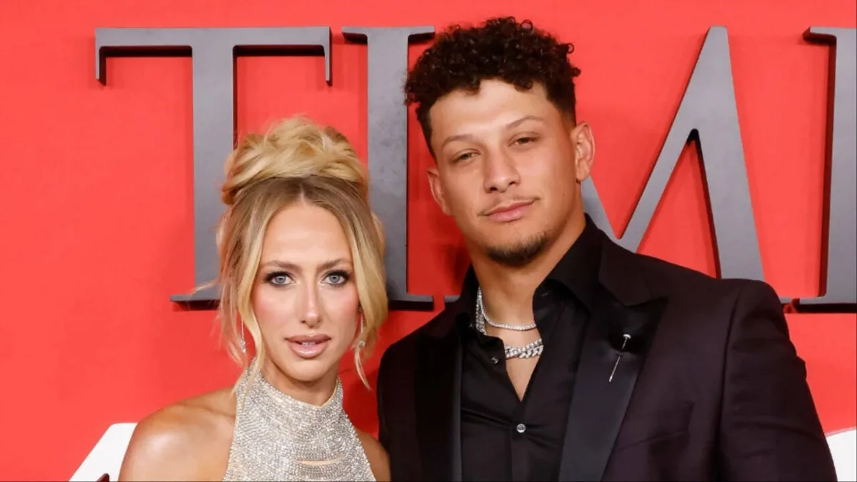 Patrick and Brittany Mahomes’ Volunteer for 15 program promotes youth community service.