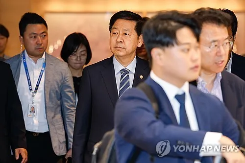 구윤철, 美G20 회의 일정 돌연 취소하려다 예정대로 출국