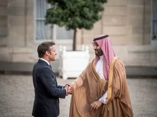 La France accueille le dirigeant saoudien Mohammed ben Salmane sur fond de tensions au Moyen-Orient