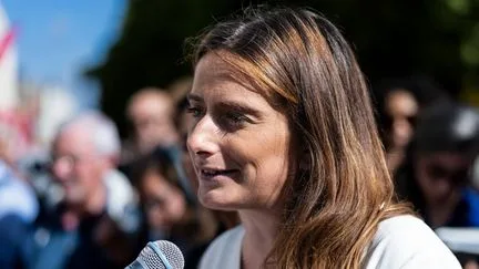 Pour son dernier déplacement avant son accouchement, Marine Tondelier veut "un pays à hauteur d'enfant"
