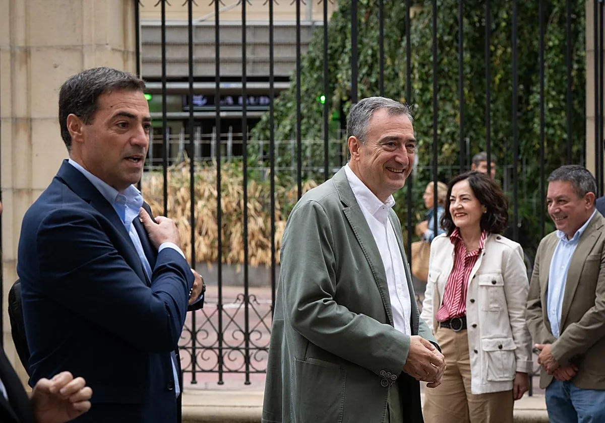 El País Vasco entra en precampaña con el PNV bajo asedio y Pradales reclamando la «singularidad nacional vasca»