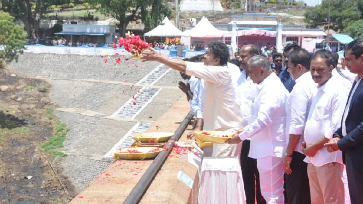 CM Vijay releases Mettur Dam water for delta irrigation