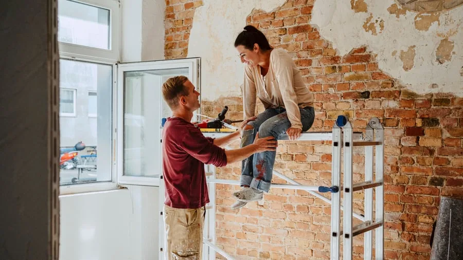 Eigenheim: Wie sichere ich mich ab, wenn ich mit meinem Partner ein Haus saniere?