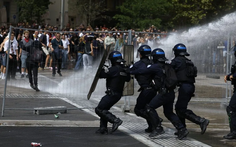 “A Arte da Guerra”: “França tem uma economia que permite assegurar algumas disfunções”