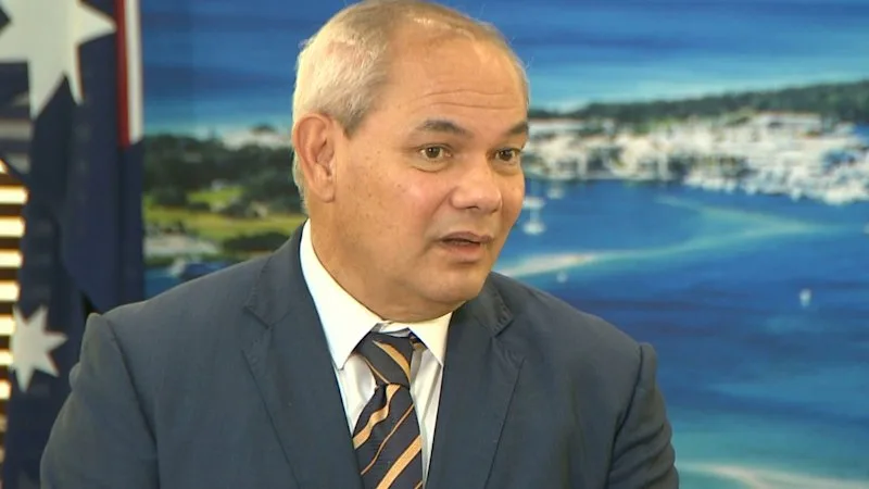 Gold Coast mayor swears at journalist over Trump probe