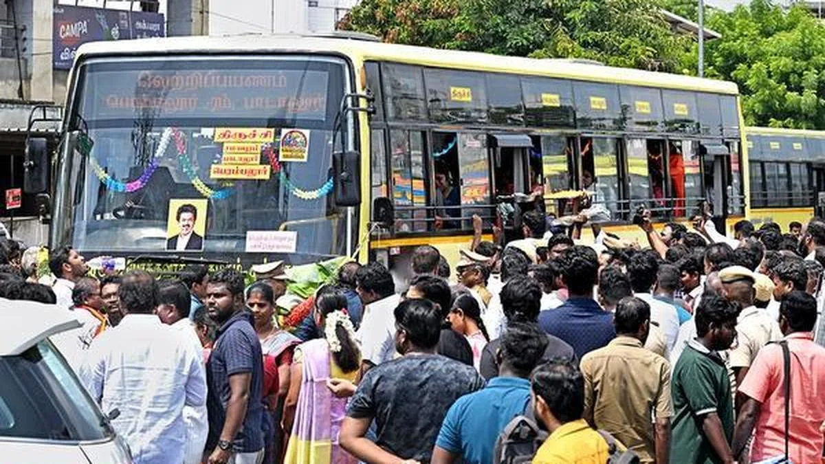Vettri Payanam scheme plunges auto and private bus operators into livelihood crisis
