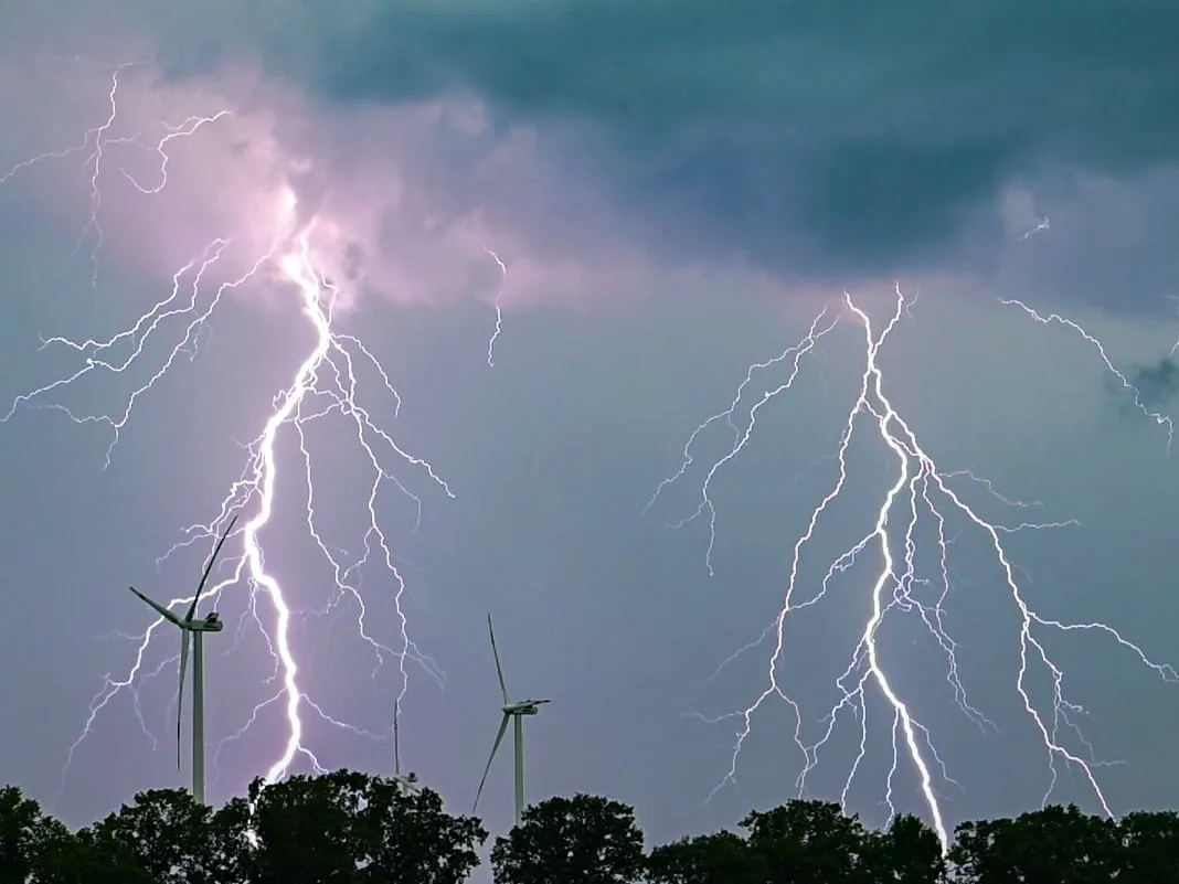 Se viene un festejo del Día de la Madre con pronóstico muy frío para octubre y chances de que vuelva el sol: las zonas afectadas