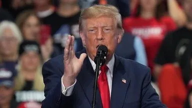 Was hinter Trumps Kuschelkurs mit Putin steckt