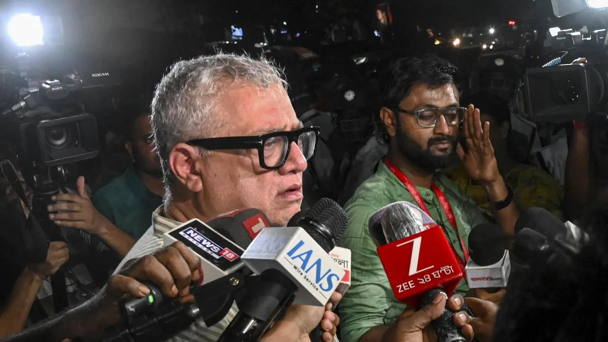 Derek O’Brien falls on stairs amid scuffle during raid at Abhishek Banerjee’s office