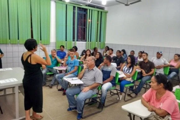 Projeto leva educação financeira a imigrantes em Roraima com foco em cidadania e autonomia
