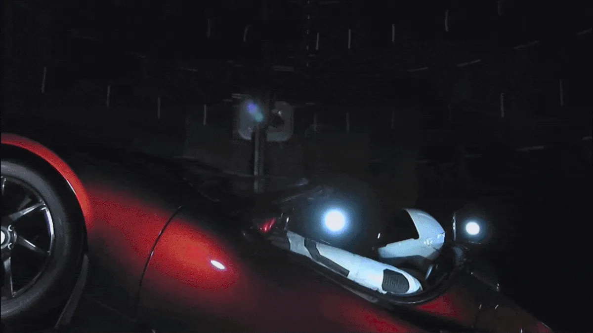 Tesla apresenta novo Roadster nesta quinta; relembre o modelo enviado ao espaço por Elon Musk