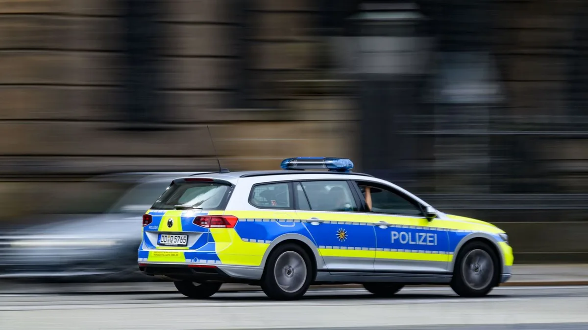 Unfall im Vogtlandkreis: 86-Jähriger rammt Transporter – zwei Schwerverletzte