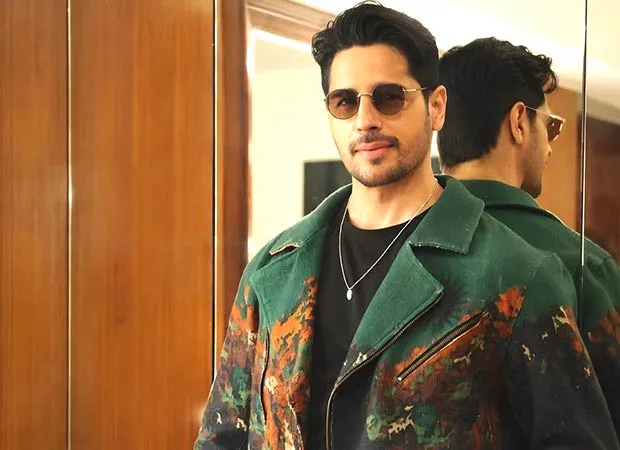 Sidharth Malhotra suffers leg injury, shares photo with a witty note!