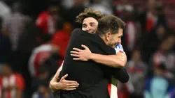 Simeone sai em defesa de Álvarez: «Enquanto estiver no Atlético, vou cuidar dele»