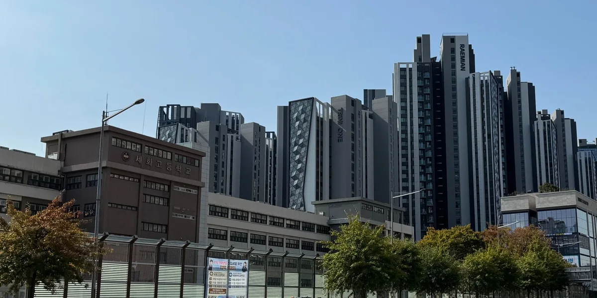 세화여고 배구부 감독 숙소의 변신… 같은 평형 57억, 이젠 월세 놓는다