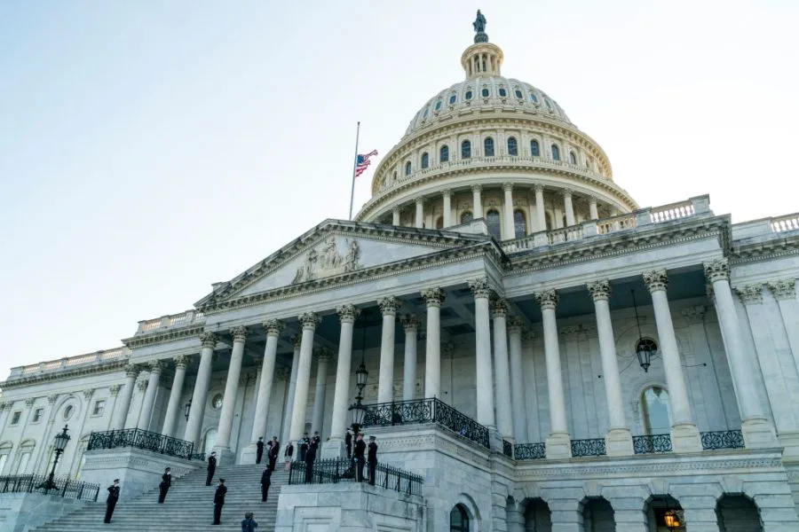 A weakling Congress is in its dying days