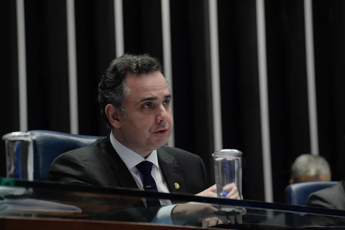 Senado aprova indicação de Pacheco para o TCU