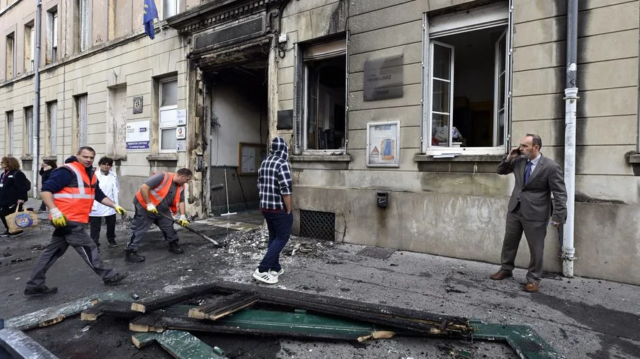 Incendie de la porte du lycée Loritz à Nancy : deux mineurs interpellés