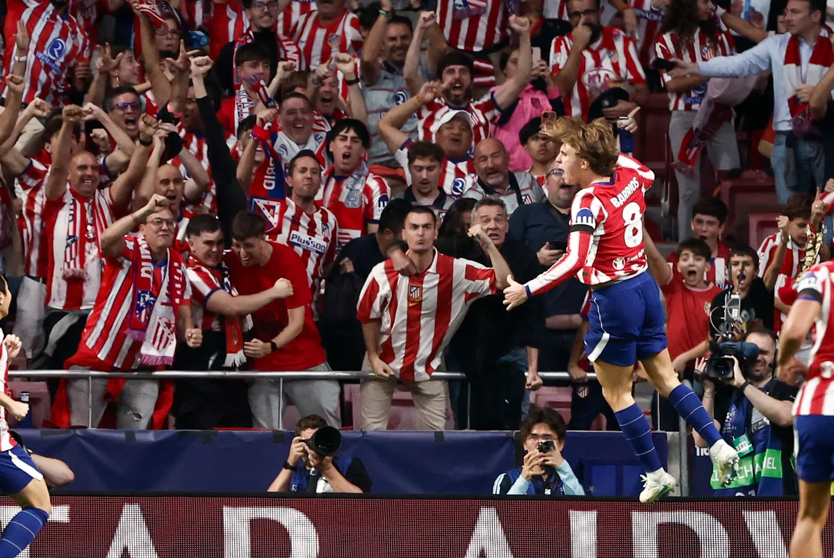 El recital del Atlético ante el Manchester United va por Barrios
