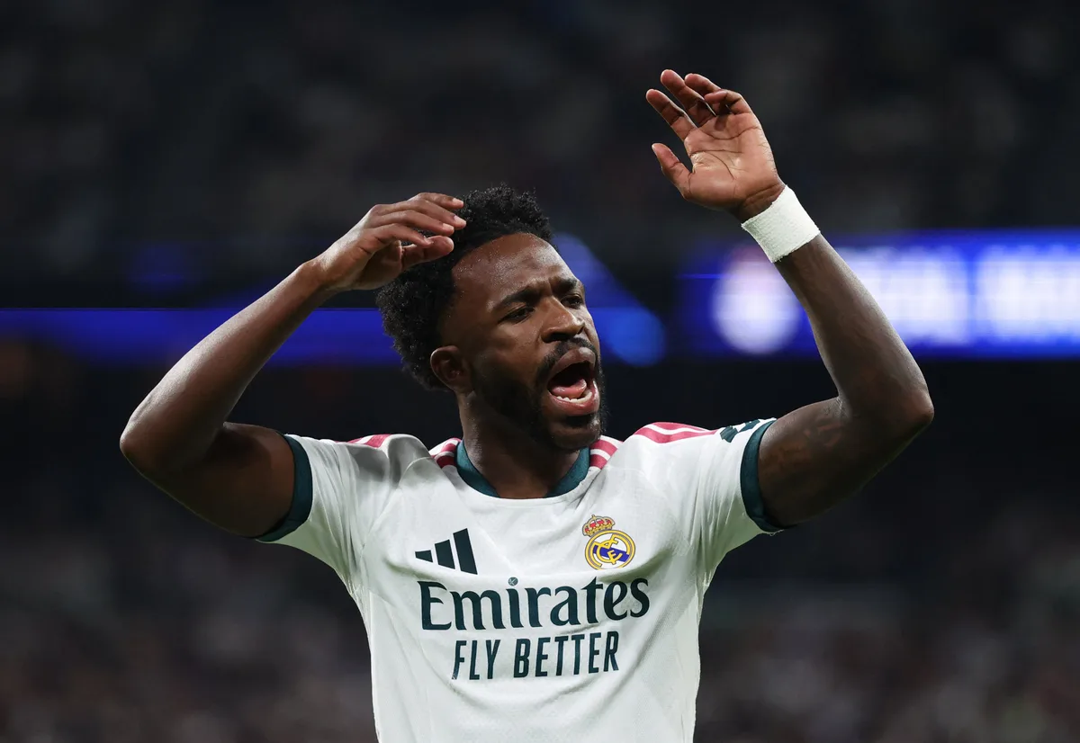 Cuatro partidos a Vinicius