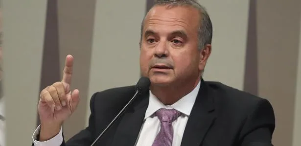 Pressionada por 6x1, oposição tenta dar o troco com redução da maioridade