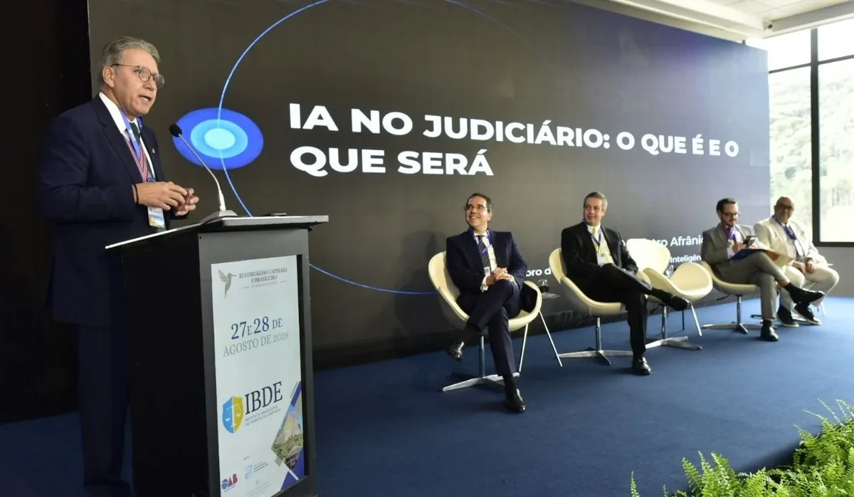 IA no Judiciário ganha destaque em congresso com ministro do STJ no ES