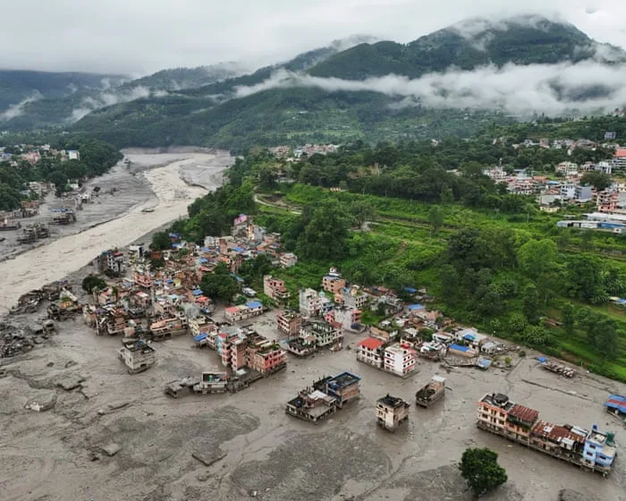 Afternoon Update: children among Australians missing in Nepal floods; Labor to slash refugee intake; and cyborg cockroaches