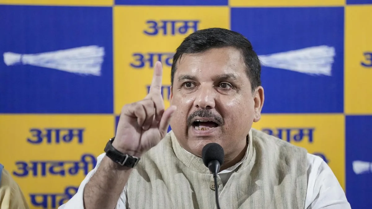 AAP targets BJP during Tiranga Yatra in Delhi, raises ‘vote thieves, leave the throne’ slogan