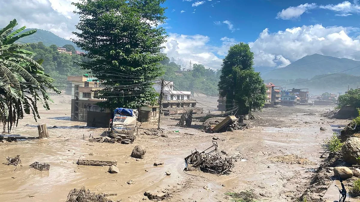 Drama im Gebirge: Wie es zu der verheerenden Sturzflut in Nepal kam