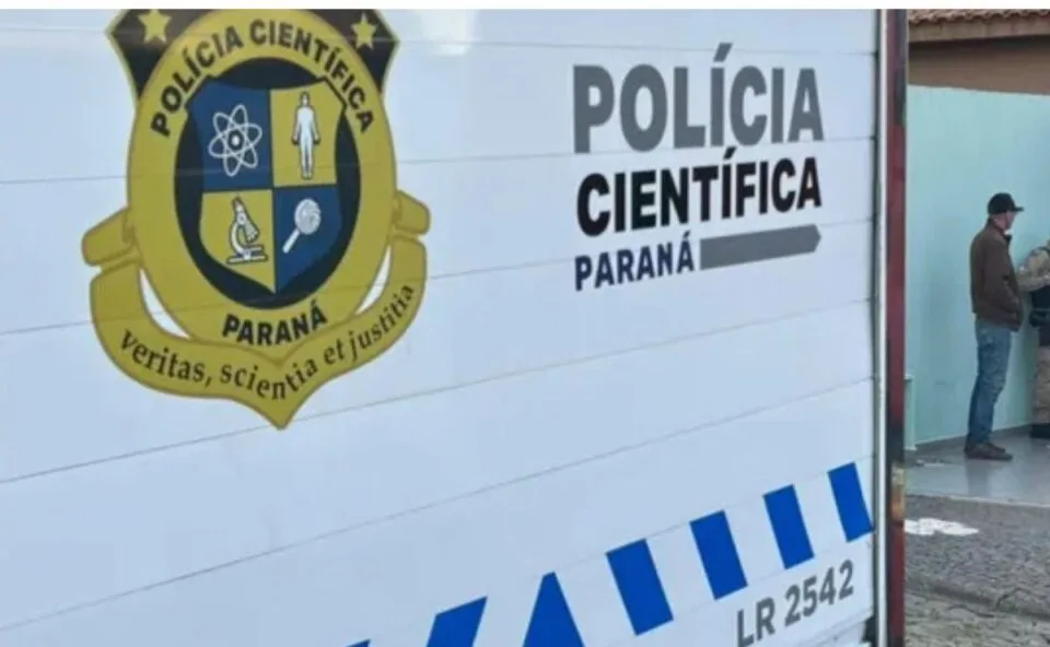 Feto é encontrado enterrado no quintal de casa e Polícia Civil investiga caso no Paraná