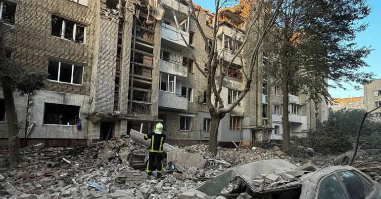 Rússia lança ataque noturno com 200 drones contra a Ucrânia