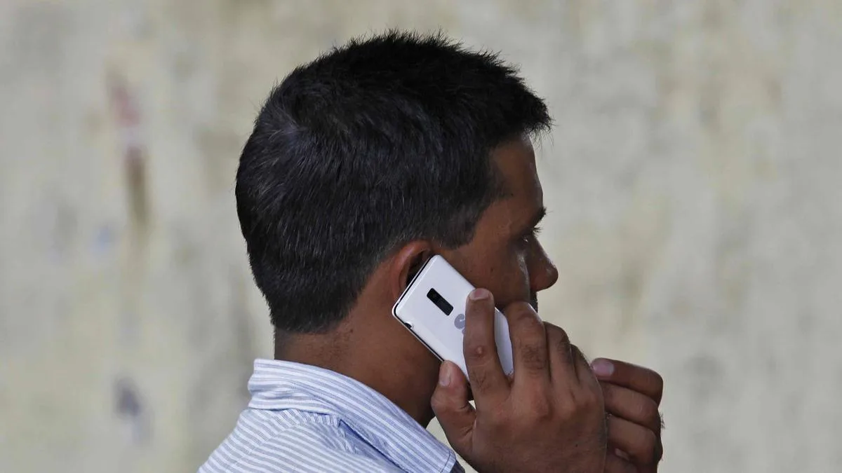 Telecom operators to show KYC name of incoming callers from November 1