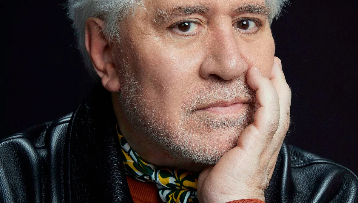 Pedro Almodóvar: "Los dos somos españoles y tengo que decir que, genéticamente, siento que pertenezco a la misma familia que Luis Buñuel"