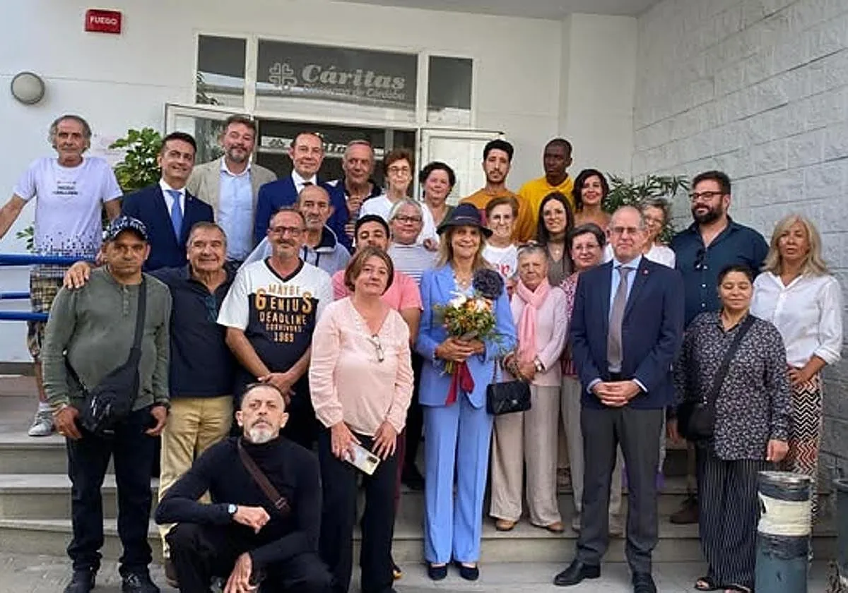 La Infanta Elena visita la Casa de Acogida 'Madre del Redentor' de Cáritas Córdoba