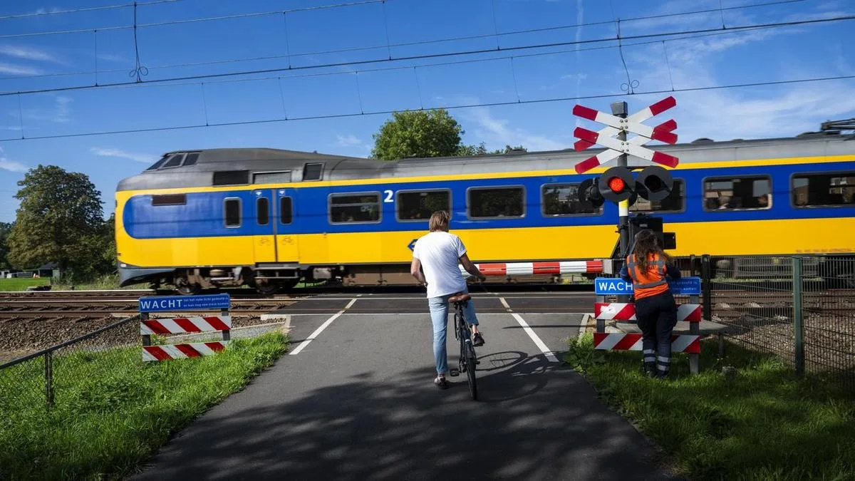 Sabotage paralyses part of Netherlands' rail network