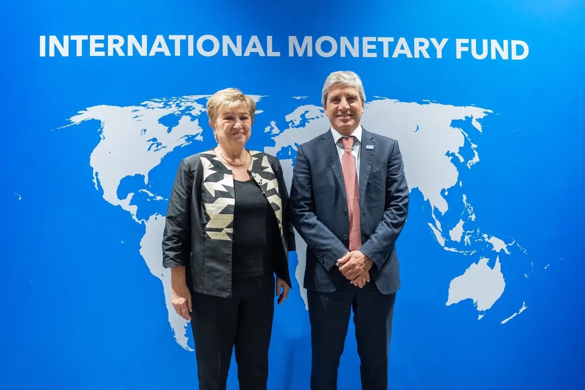 Georgieva dijo que la Argentina pagará por adelantado al FMI y Caputo respondió: “Te vas a sorprender”