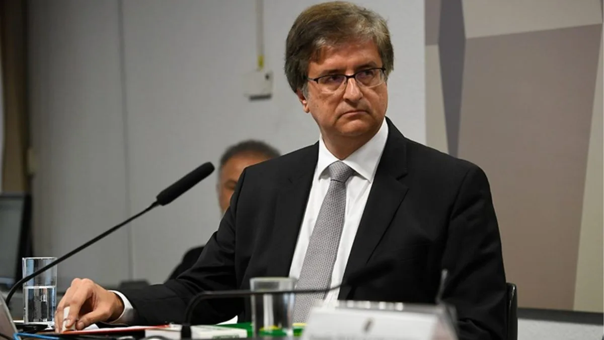 ‘Óbvio, né?’: Vorcaro levou filho de Paulo Gonet a Londres em viagem que também teve eventos do Banco Master em 2025