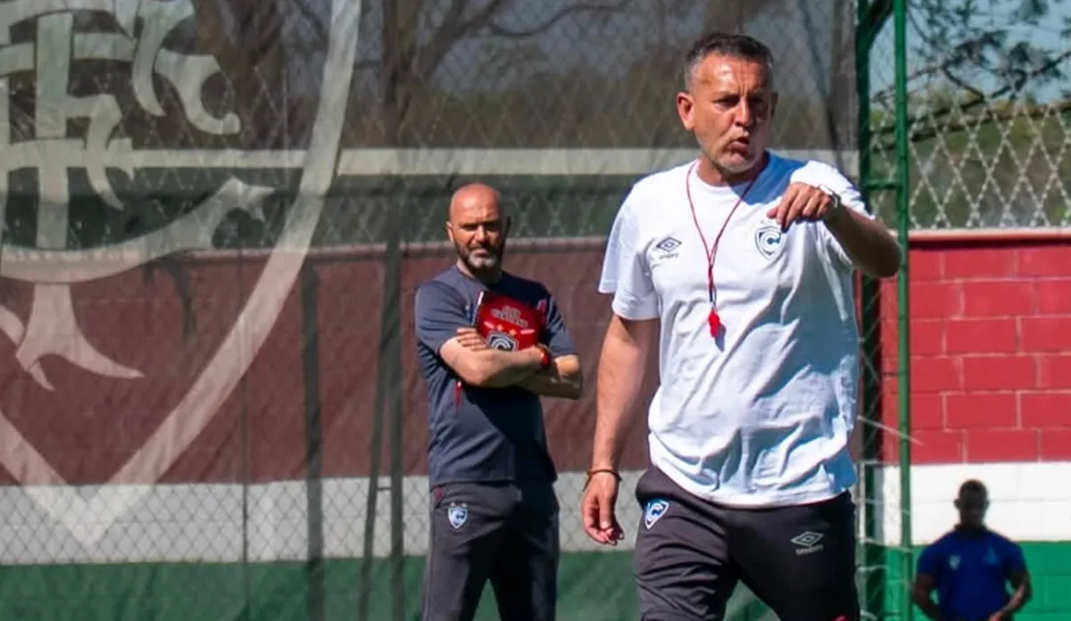 Horacio Melgarejo advierte que habrá “sorpresita” en el once de Cienciano ante Botafogo y revela que sueña con la alineación