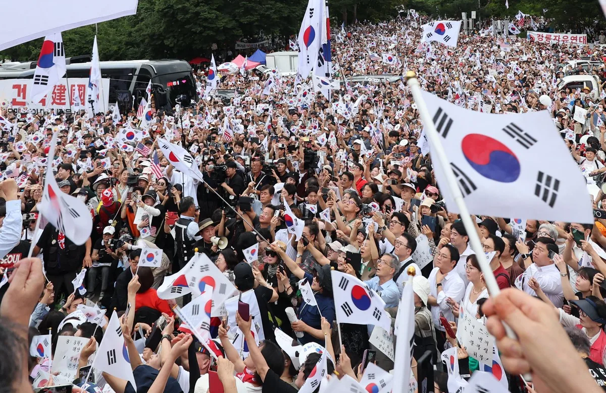 세달째 올림픽공원 시위에 대관료 환불만 10억… 공연 줄취소