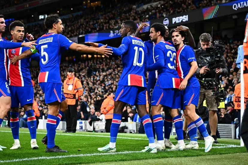 Souverain en première période puis bousculé, le PSG s'impose largement sur la pelouse de Manchester City