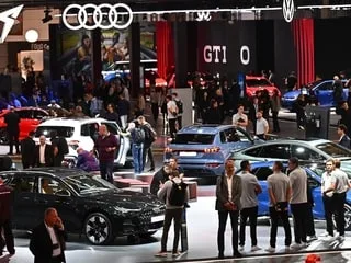 Baisse des taxes, « HLM de l’auto »… comment les candidats comptent démocratiser la voiture et aider la filière