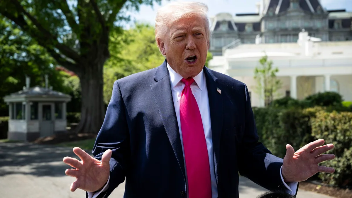 Los periodistas de la CNN y MS NOW entran en la Casa Blanca a pesar de la negativa de Trump