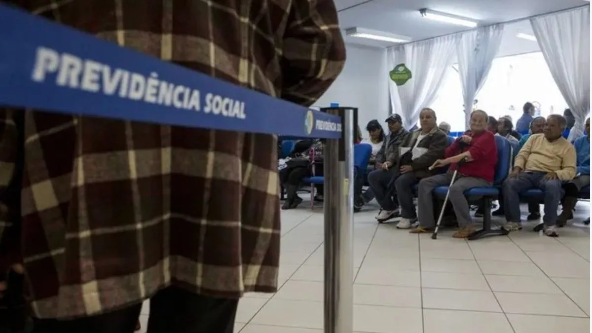 Aposentadoria do INSS: veja regras para homens e mulheres e qual a idade mínima para pedir o benefício em 2026