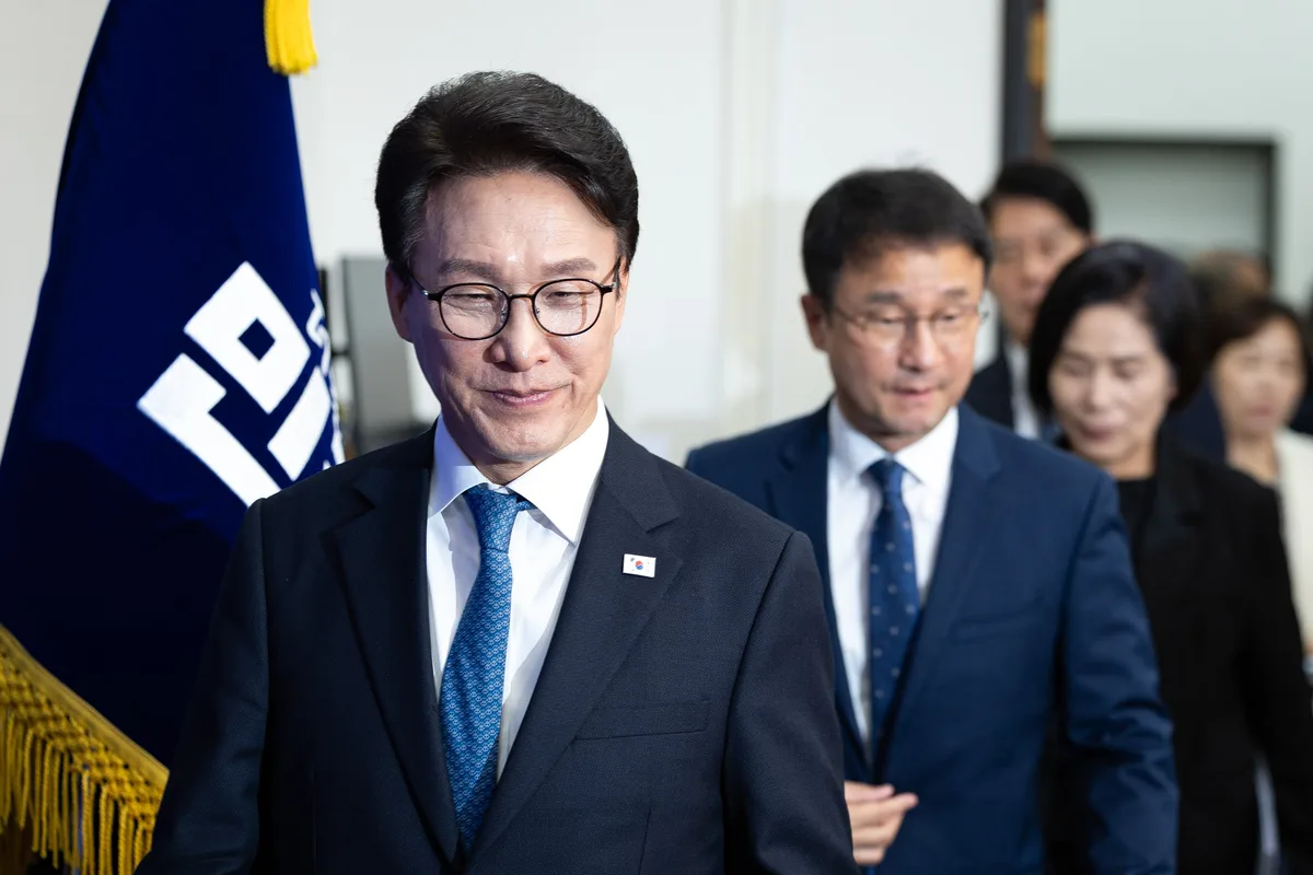 国民の力41％、共に民主党を逆転
